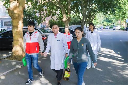 北京京通医院，京通医院慰问社区老年人