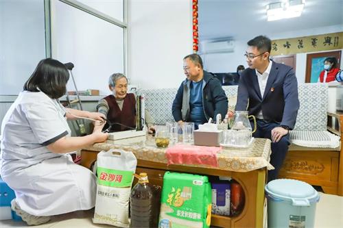 北京京通医院,京通医院黄院长带领党支部社区健康服务